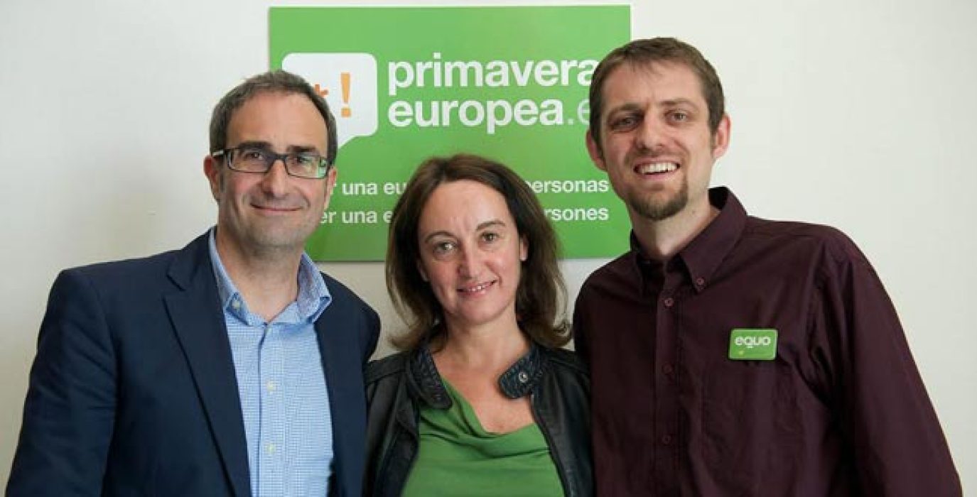 Ángela Labordeta, en el centro de la imagen.