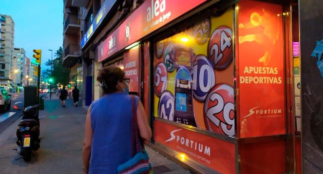 (Archivo) Casa de apuestas abierta en Zaragoza. | Foto: @FuerApuestasZGZ