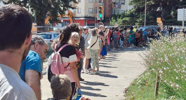 Concentración en Uesca | Foto: Plataforma Árboles Vivos Huesca