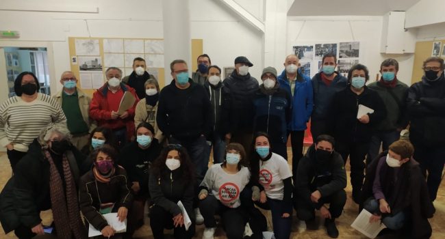 Asamblea en Zaragoza del 12 de enero por las plataformas aragonesas, miembros de Aliente, convocantes de la manifestación del próximo 13 de marzo | Foto: Plataforma Unitaria contra la Autopista Eléctrica