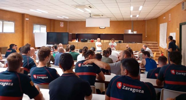Un instante de la asamblea de la plantilla
