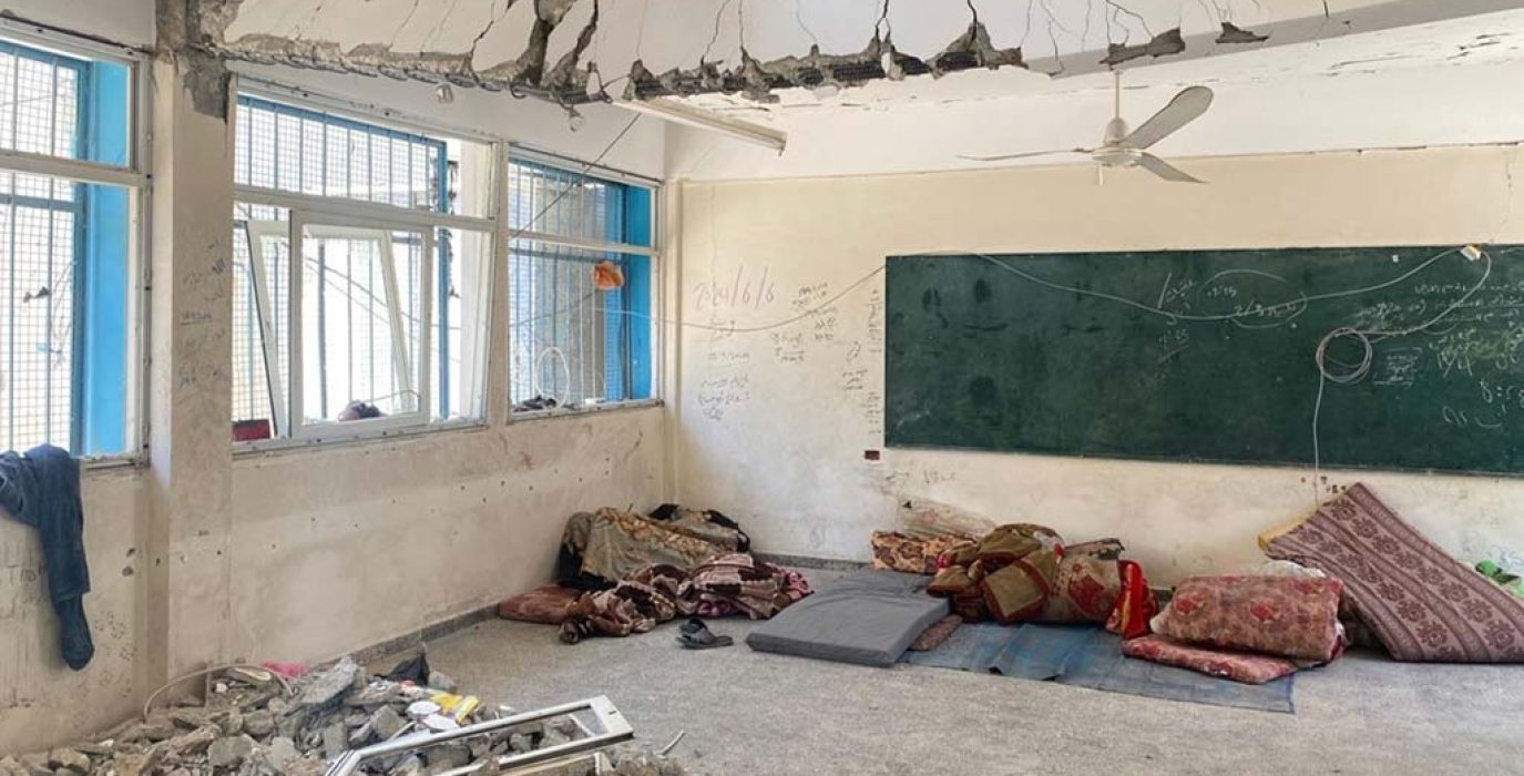 Escuela de UNRWA, en el campamento de personas refugiadas de Nuseirat, destruida por bombardeos israelíes.  | Foto: UNRWA