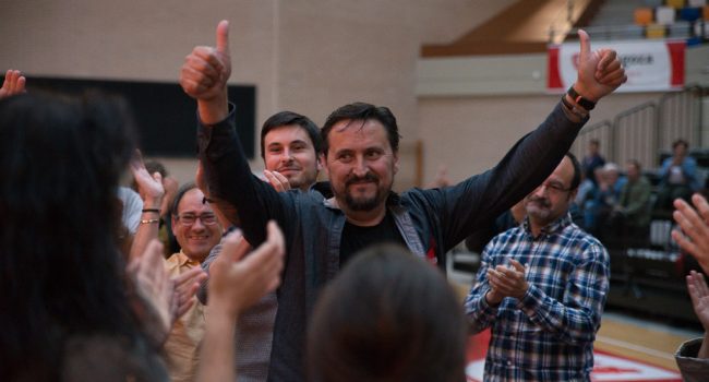 Manuel Izaguirre Sánchez durante un mitin de Izquierda Unida. Foto: Pablo Ibáñez.