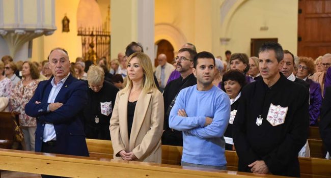 Iranzo, alcalde de la localidad, participando en los actos religiosos por los "beatos", foto facilitada por la Asociación de Memoria Democrática de Alcorisa