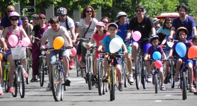 Bicicletada en Zaragoza (2011) | Foto: Pedalea