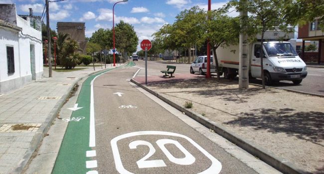 El nuevo carril bici a su paso por Casetas. Foto: Pedalea