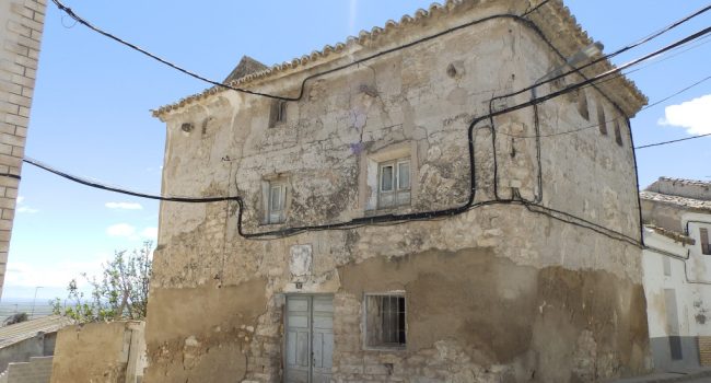Estado del inmueble en La Almolda antes de ser derribado.