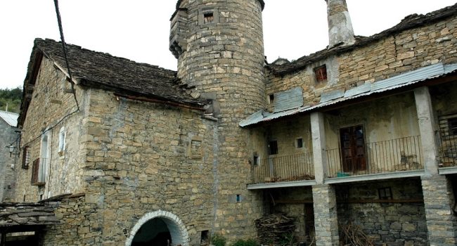 Aragón Existe proposa un Museo d'o Pirineismo y la Trashumancia pa guarenciar la conservación de Casa Ruba en Fanlo