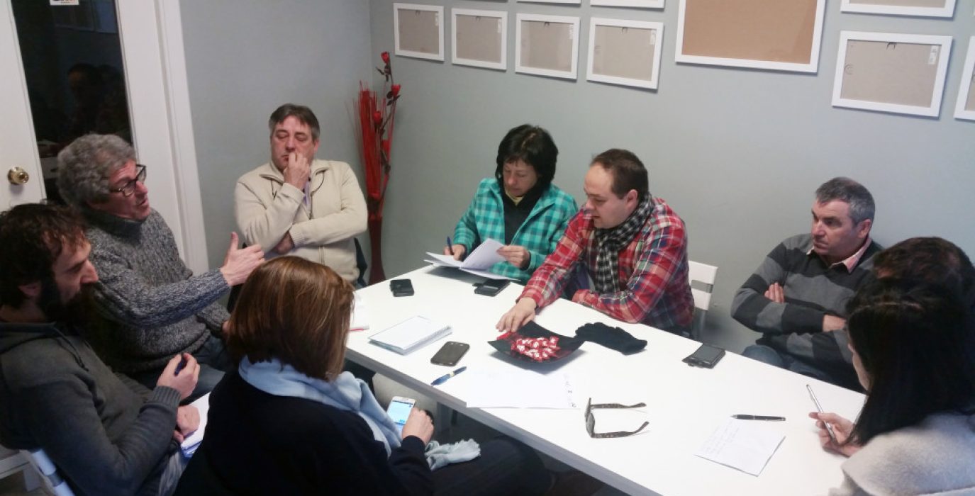 Un momento de la reunión de trabajo mantenida por CHA.