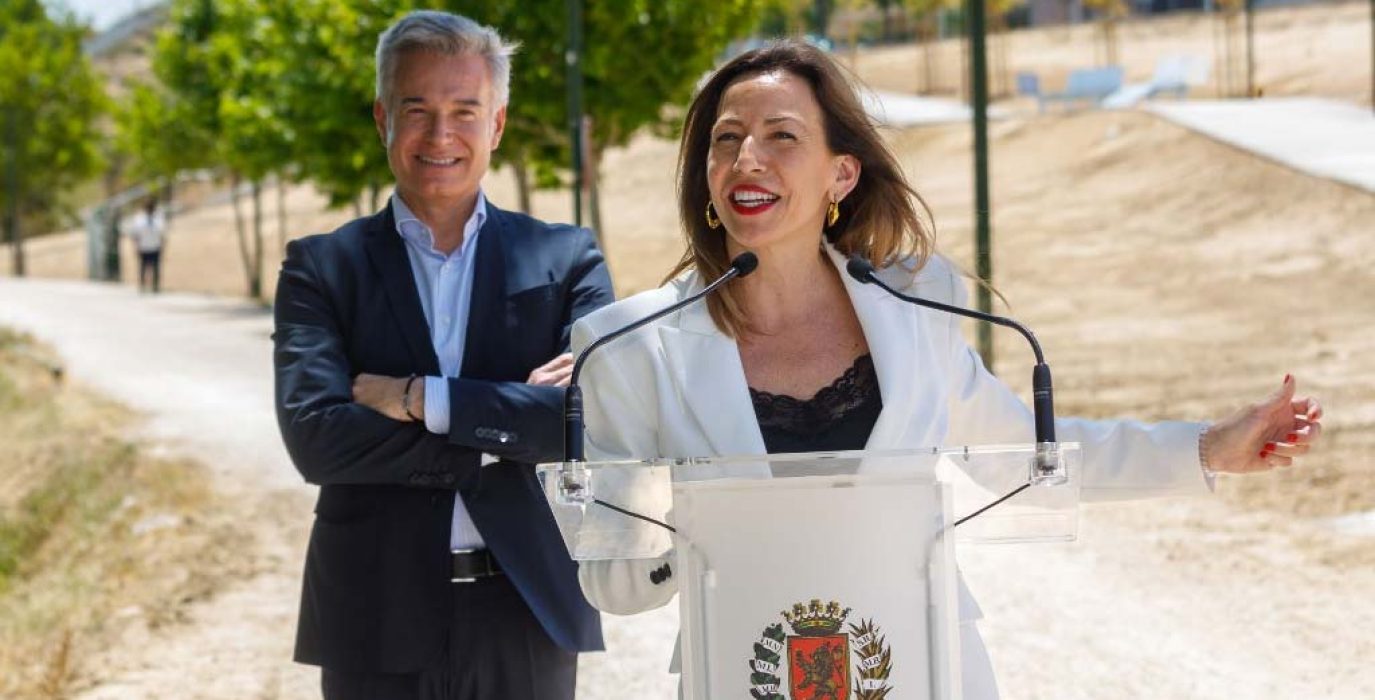 Natalia Chueca, en primer plano, y Víctor Serrano en una imagen de archivo. | Foto: AZ
