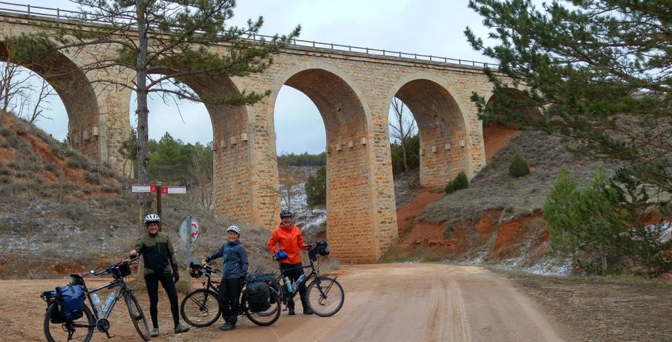 (Archivo) Vía verde de Ojos Negros, en as comarcas vecinas | Foto: Turismo d’Aragón