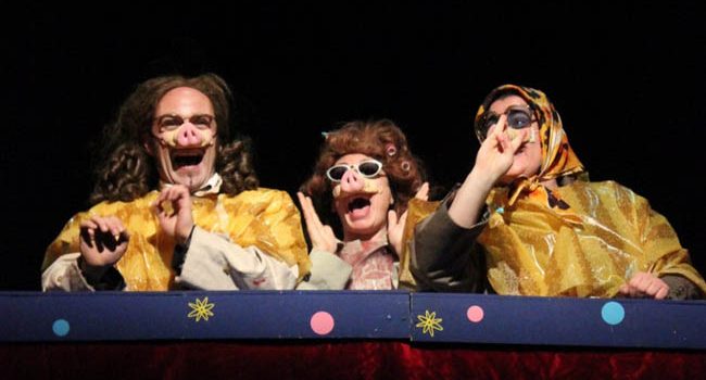 El Teatro de la Estación acoge la obra 'La fabulosa ciencia del Doctor Grau de las Gemelas Grimm' de Teatre de la Sargantana.