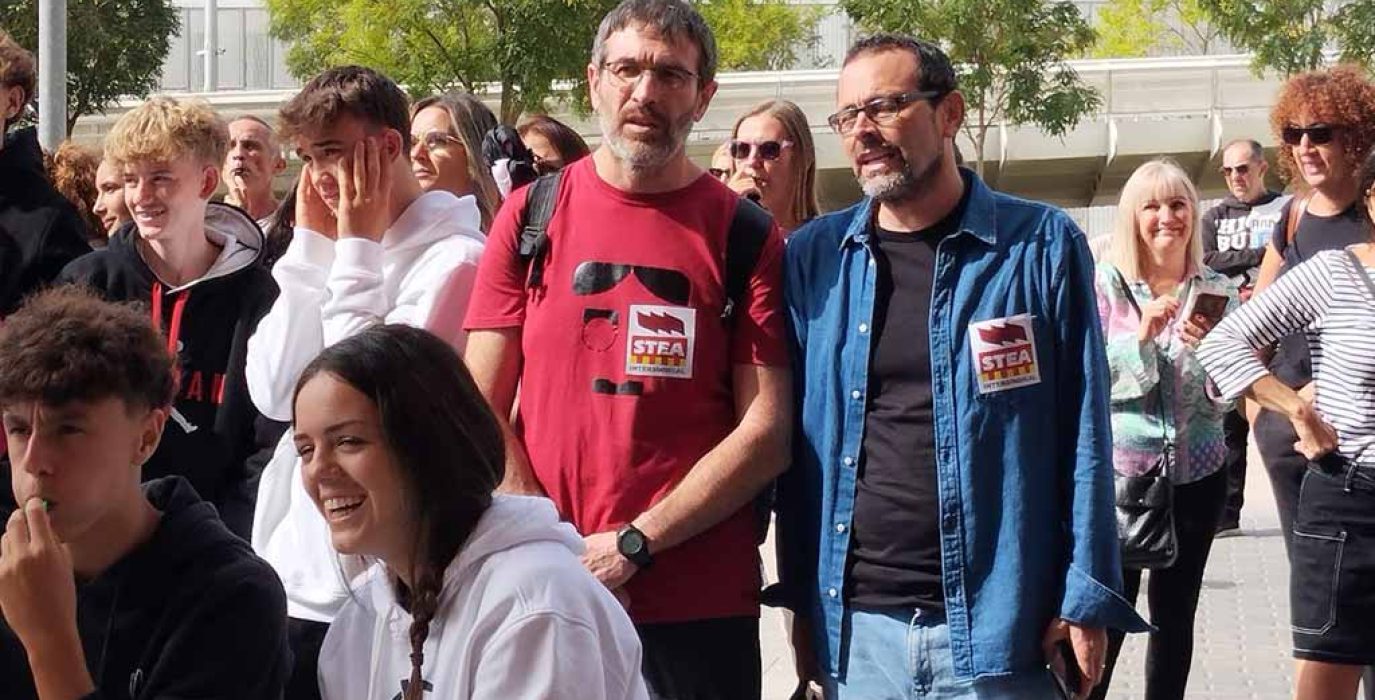 Representantes del sindicato participan en reciente movilización en defensa de la enseñanza pública. Foto: STEA.