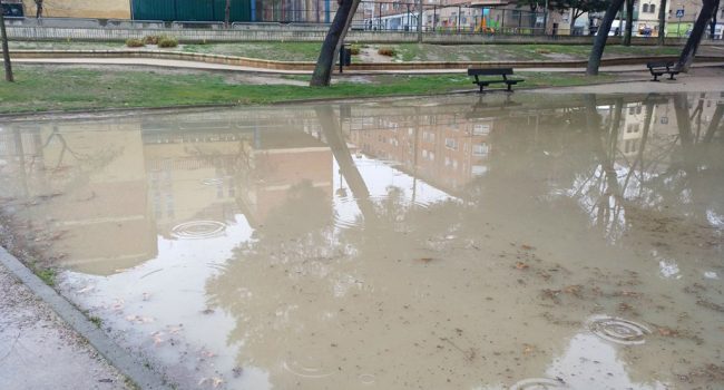 Estado del Parque Tío Jorge tras la lluvia. Foto: @barrioszgz
