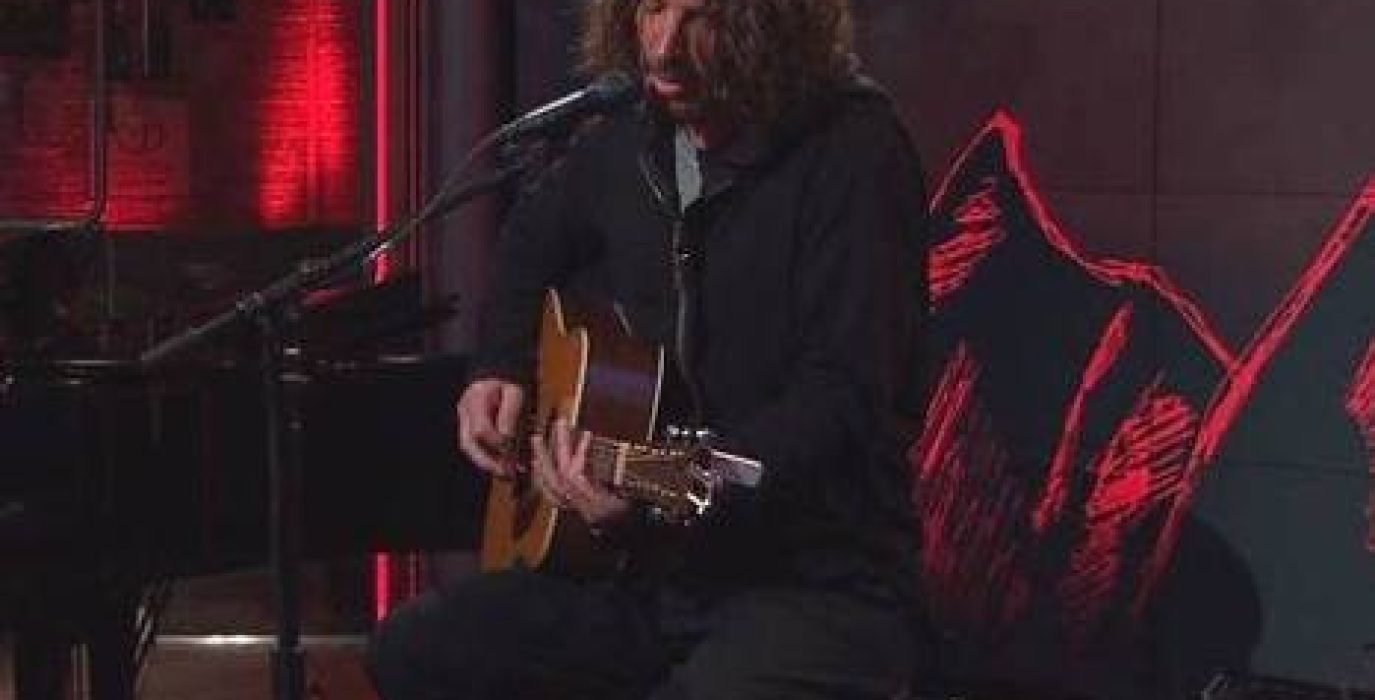 Chris Cornell, en una reciente actuación. (www.chriscornell.com)