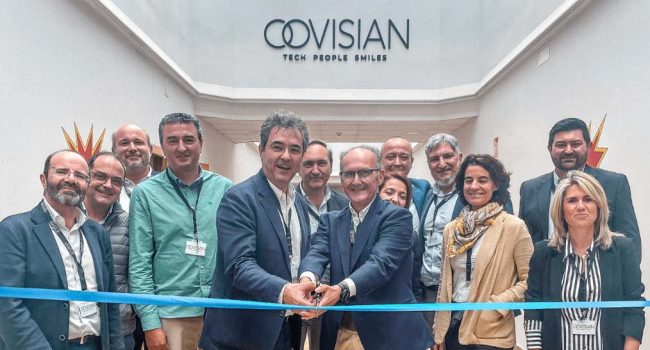 Foto de archivo de la inauguración de un centro de trabajo en Sevilla en 2023. | Foto: Covisian