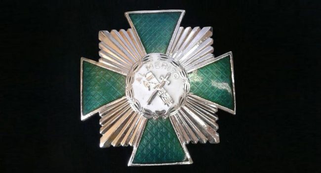 cruz de plata guardia civil iranzo