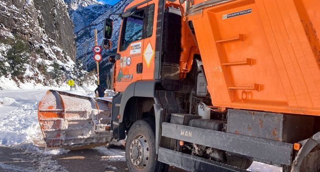 temporal Carretera de acceso al Balneario de Panticosa el 20 de enero