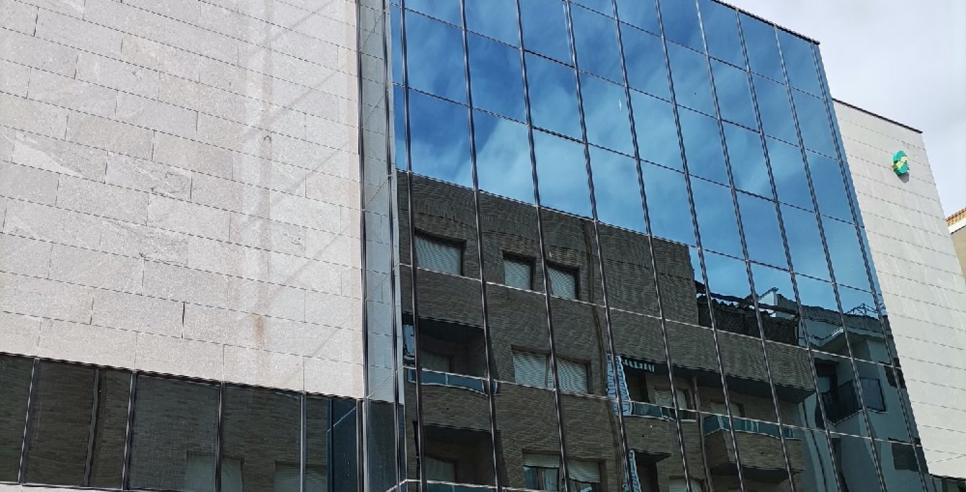 UNED