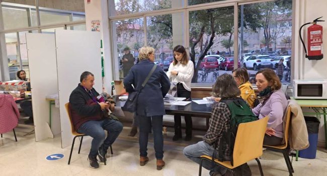 Una de las mesas de votación. | Foto: SOMOS.