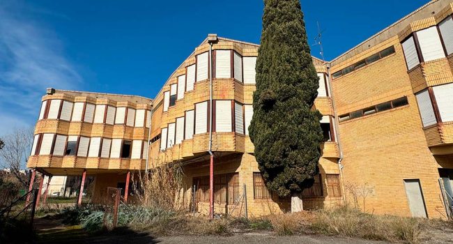 Una vista del edificio que revindican sea rehabilitado