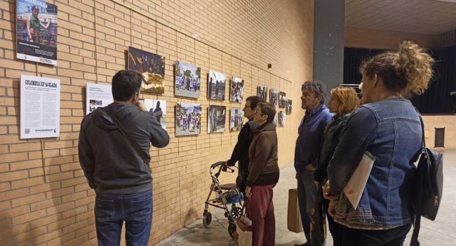Una visita a la exposición en Villamayor | Foto: Comité de Solidaridad Internacionalista