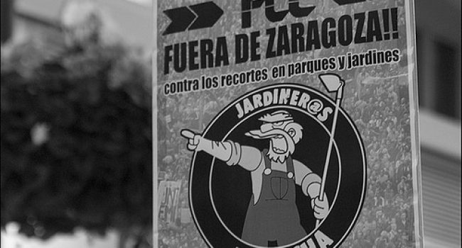 Cartel de Jardineros en Lucha en la manifestación del pasado jueves 27 de febrero de Foro Público 100%. Foto: Diego Díaz