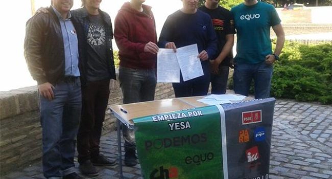 Firma del pacto. Foto: @Puyalon