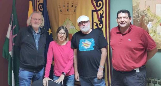 Reunión en el Ayuntamiento de Almacelles. Foto: ‘Monzón no pierdas tu tren’.