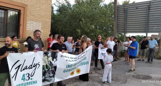 Homenaje a Gladys en Tutera, en el 43 aniversario de su asesinato. Foto: Bardenas Libres