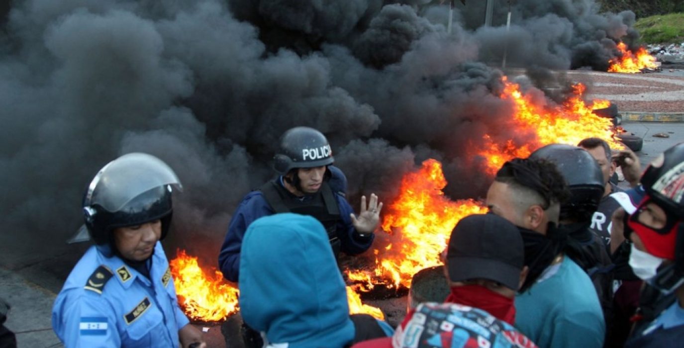 Foto: Twitter de Manuel Zelaya. Protestas en Honduras