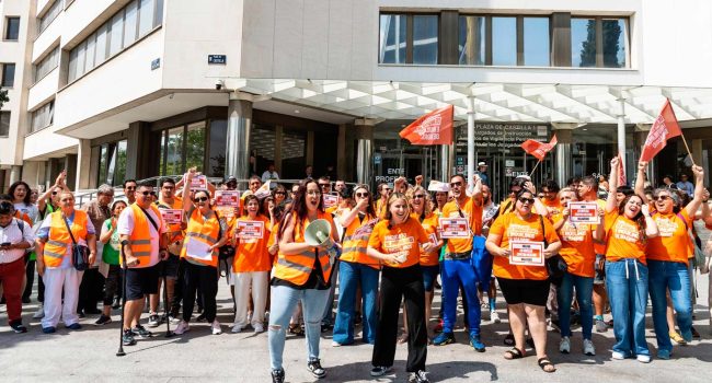 Imagen de archivo del Sindicato de Inquilinas de Madrid celebrando una sentencia contra el fondo Nestar-Azora. | Foto: Sindicato de Inquilinas de Madrid