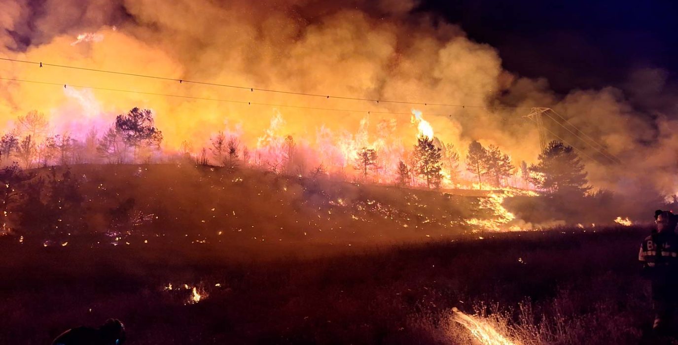 Imagen difundida por ATBrif en ‘X’ del incendio de Las Peña de Riglos