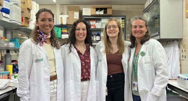 Beatriz Parejo, Alba Royo, Pilar Espiau y Patricia Sancho, del grupo 'Metabolismo y Células Madre Tumorales' del IIS Aragón. | Foto: Gobierno de Aragón.