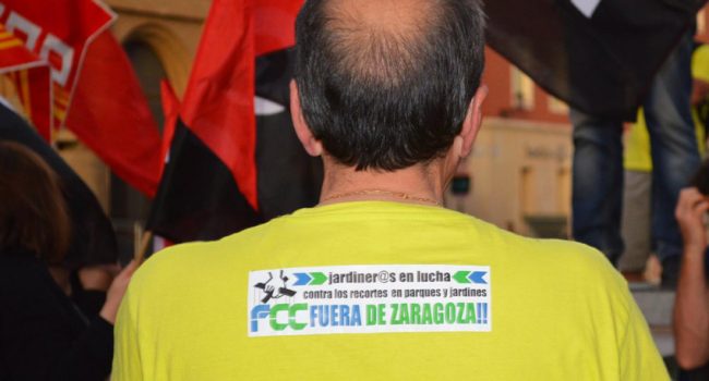 La plantilla de FCC Parques y Jardines de Zaragoza en huelga desde el 24 de abril.