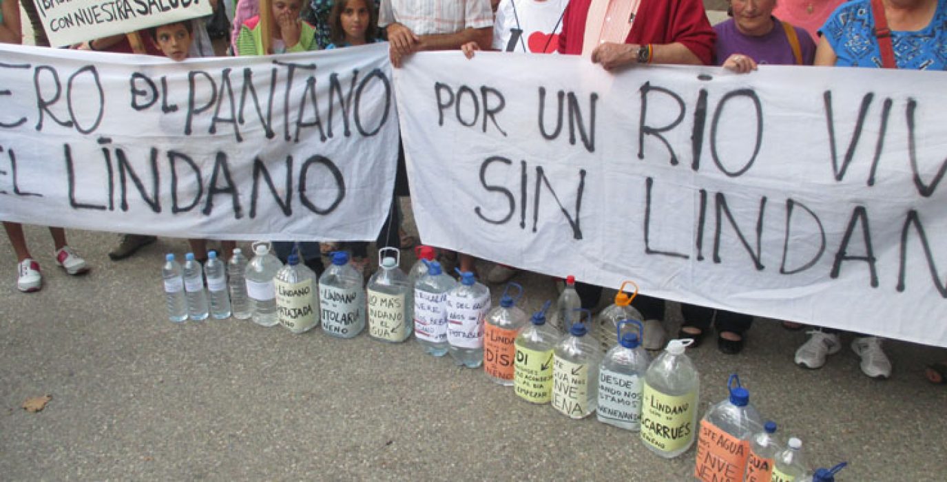 Protesta en las puertas de la DGA. Foto: Coordinadora Biscarrués.