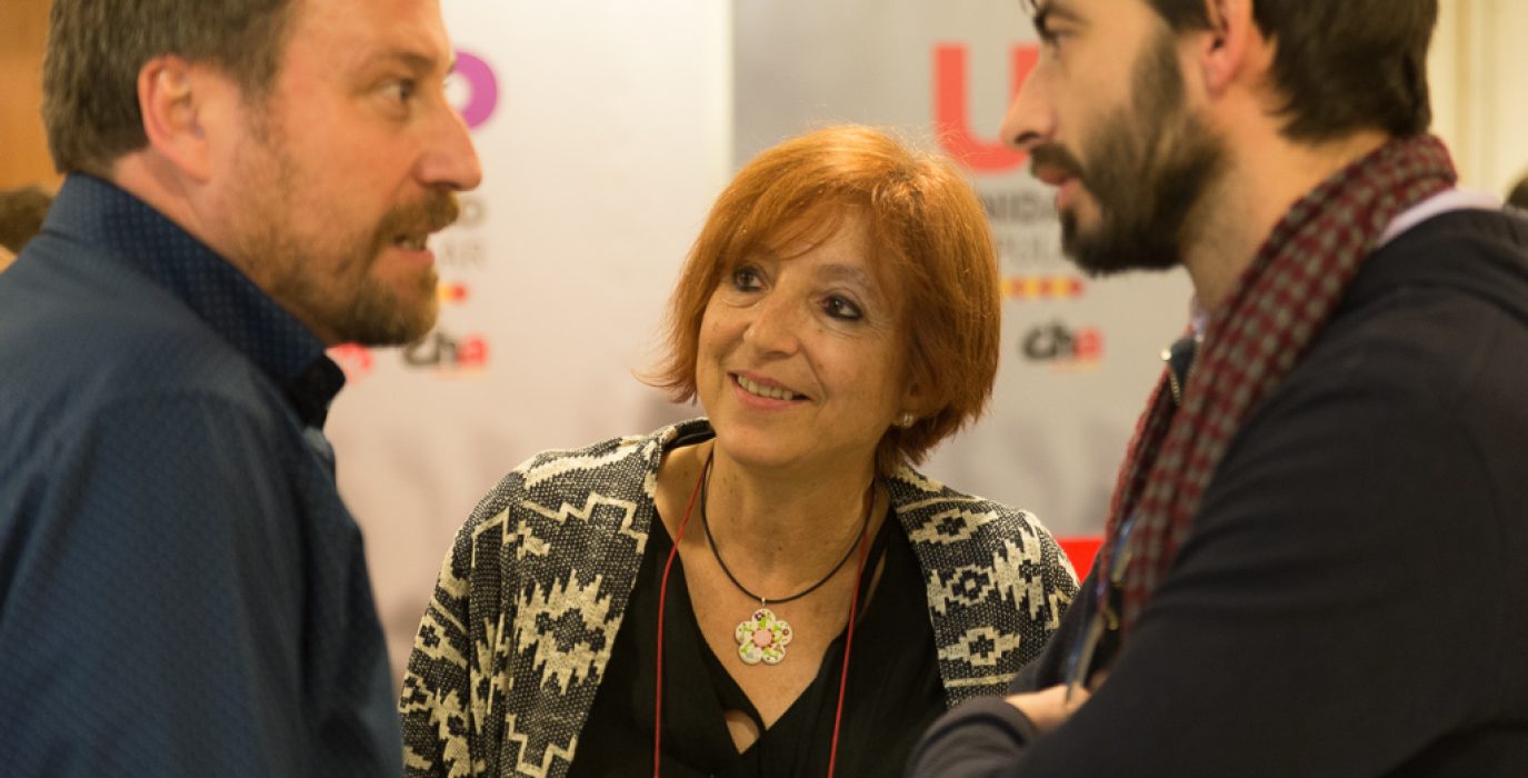 Rosa Magallón, junto a Pepe Soro y Álvaro Sanz en la noche electoral de UP Aragón. Foto: Pablo Ibáñez (AraInfo)