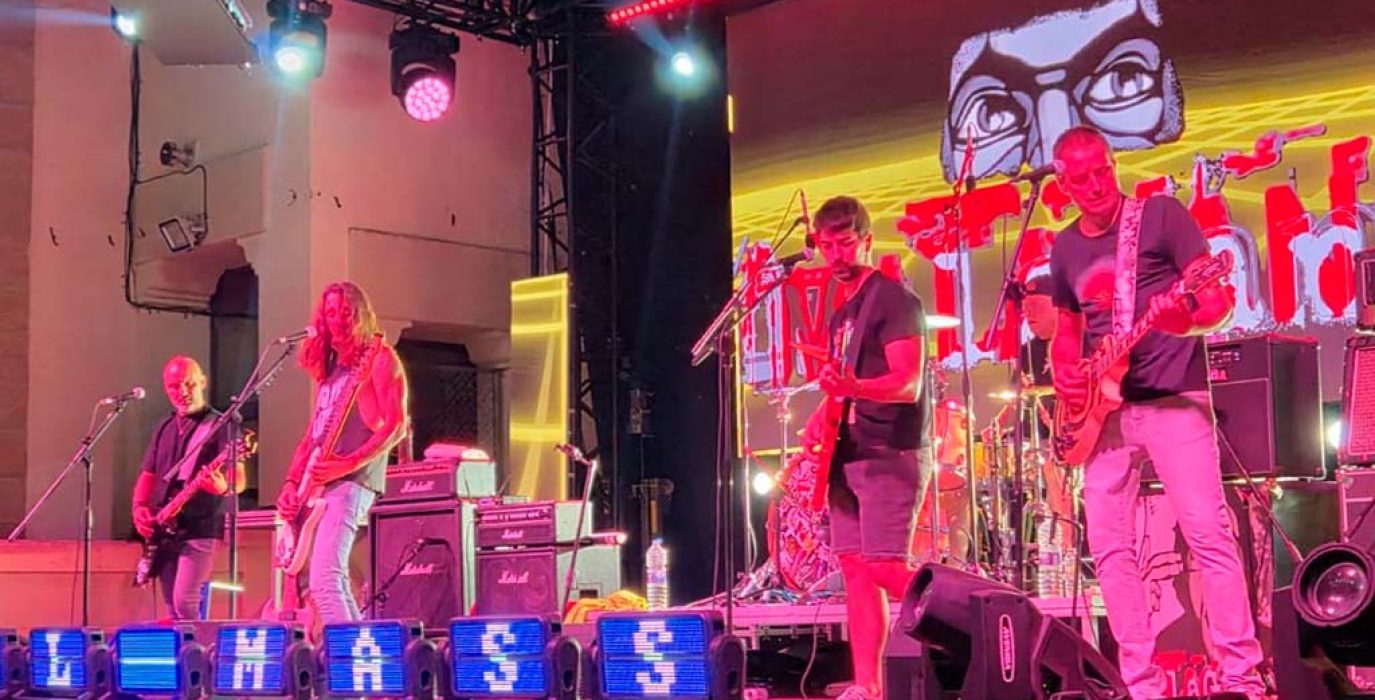 La formación durante un concierto