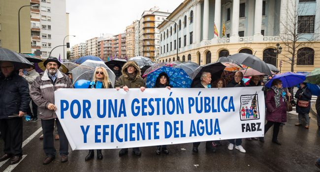 Pancarta de la FABZ en la manifestación en Zaragoza contra el ICA del pasado 4 de febrero. Foto: Pablo Ibáñez (AraInfo)