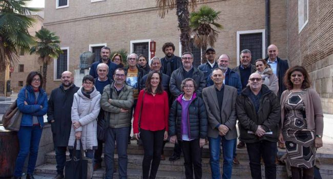 Representantes de las organizaciones firmantes del manifiesto de apoyo al Plan de Vivienda municipal.