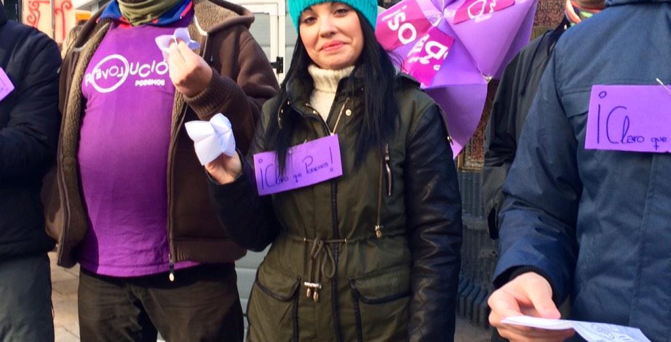Maru Díaz, en el centro, secretaria general de Podemos Zaragoza.