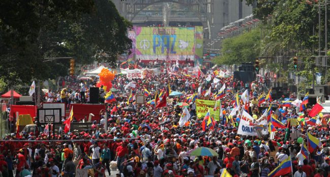 masivo apoyo a Maduro febrero 2014