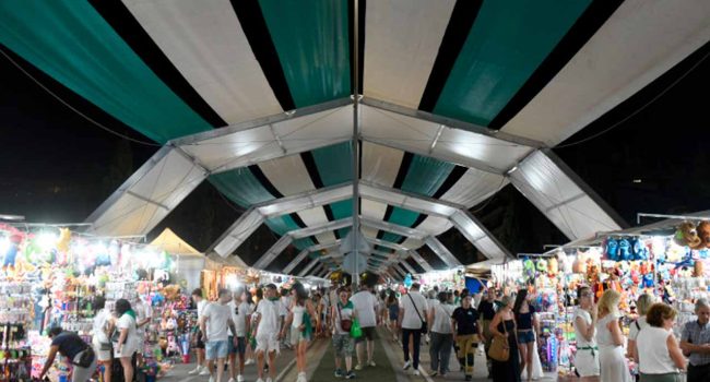 Imagen del mercado ambulante. | Foto: Ayuntamiento de Uesca