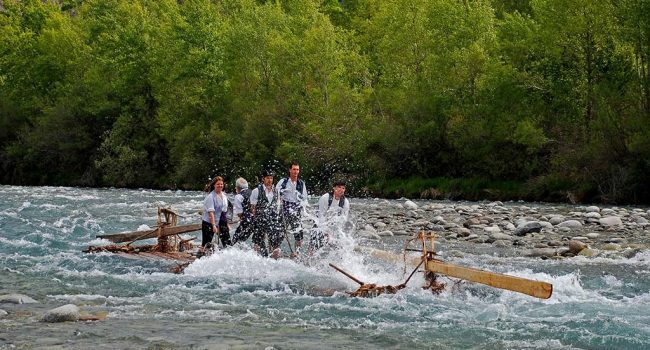 una de las nabatas en el río