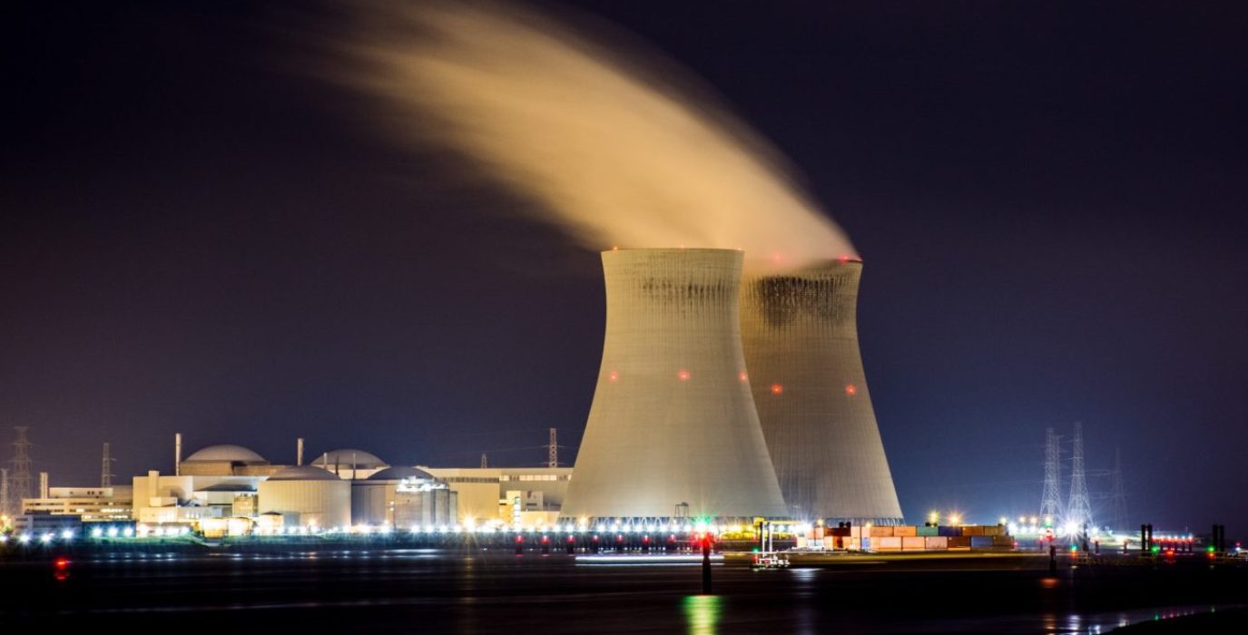 central de energía nuclear