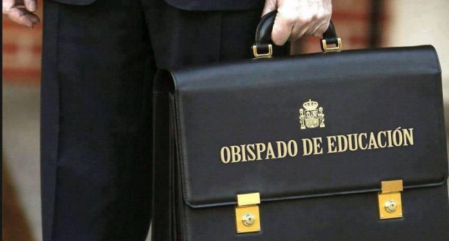 Fotomontaje difundido en Twitter.