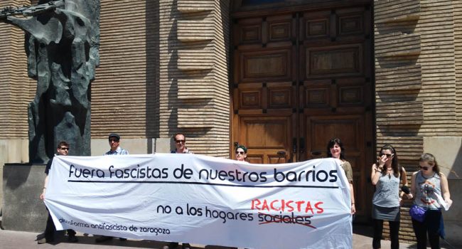Manifestación de la PAZ por el cierre del "Hogar Social" de Las Fuentes. Foto: @arainfonoticias