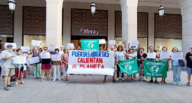 Un momento del pasacalles. | Foto: AEC Aragón