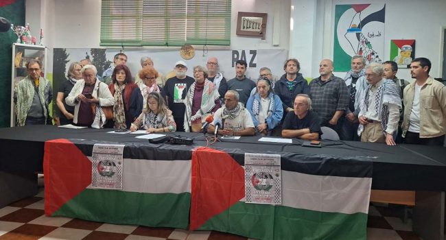 Un instante de la rueda de prensa para presentar la manifestación. | Foto: Casa Palestina