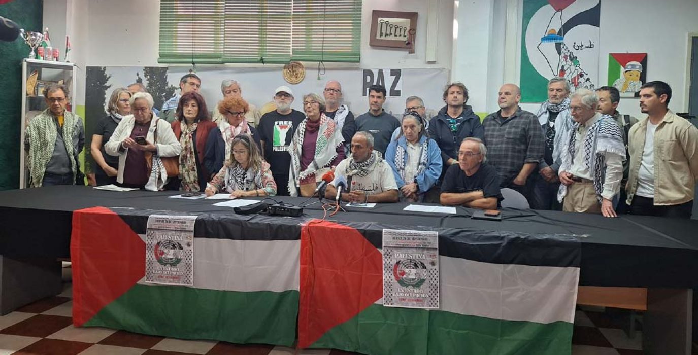 Un instante de la rueda de prensa para presentar la manifestación. | Foto: Casa Palestina
